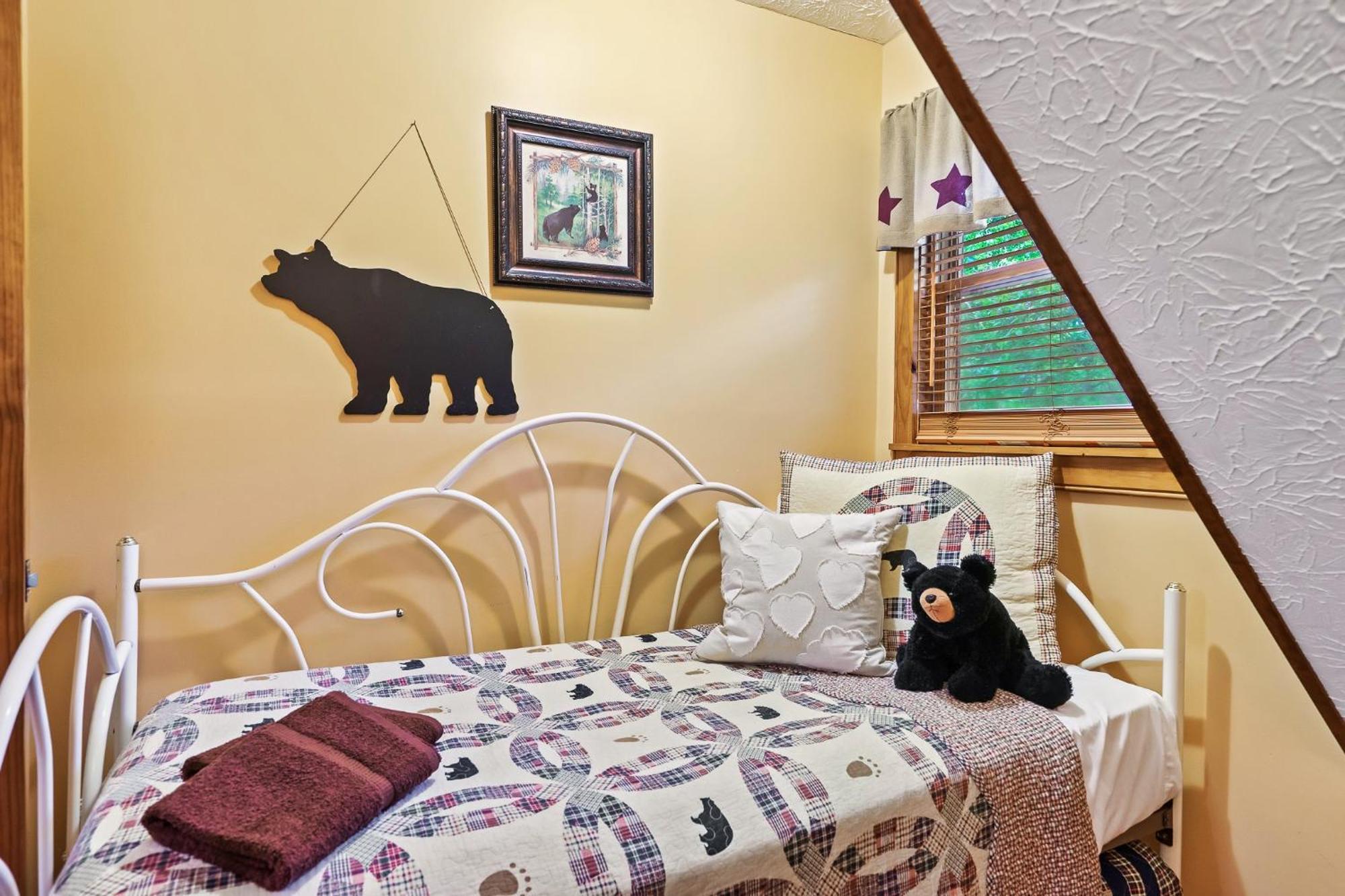 Cozy, Ada Accessible, Family Cabin With Hot Tub 塞维尔维尔 外观 照片