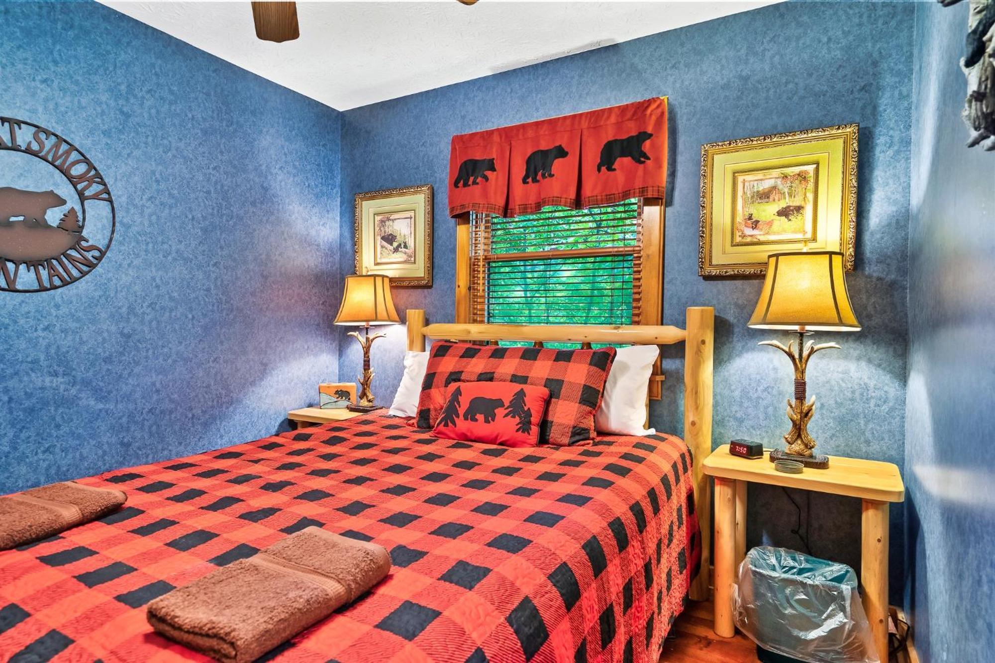 Cozy, Ada Accessible, Family Cabin With Hot Tub 塞维尔维尔 外观 照片